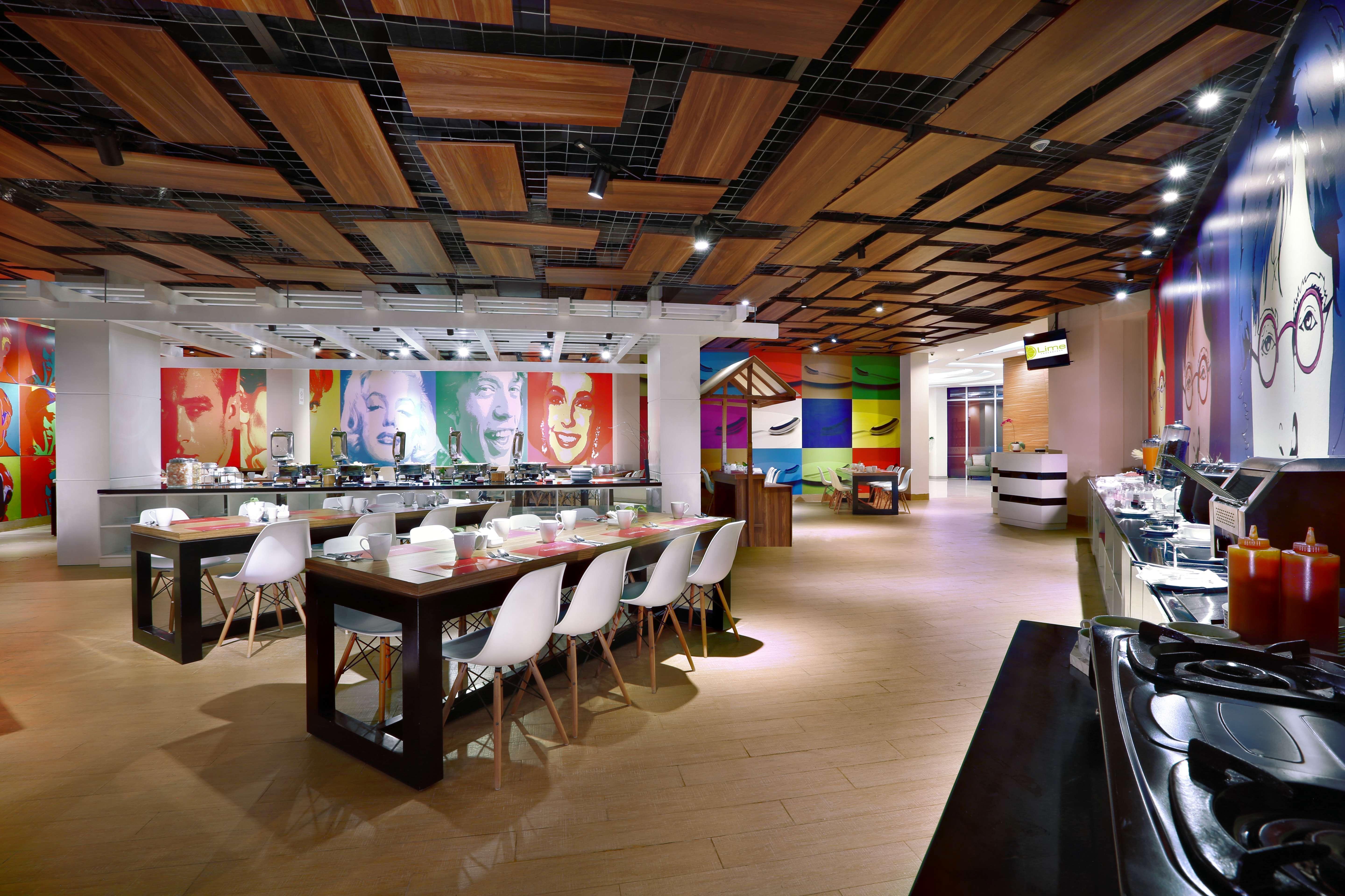 Favehotel Jababeka Cikarang Luaran gambar