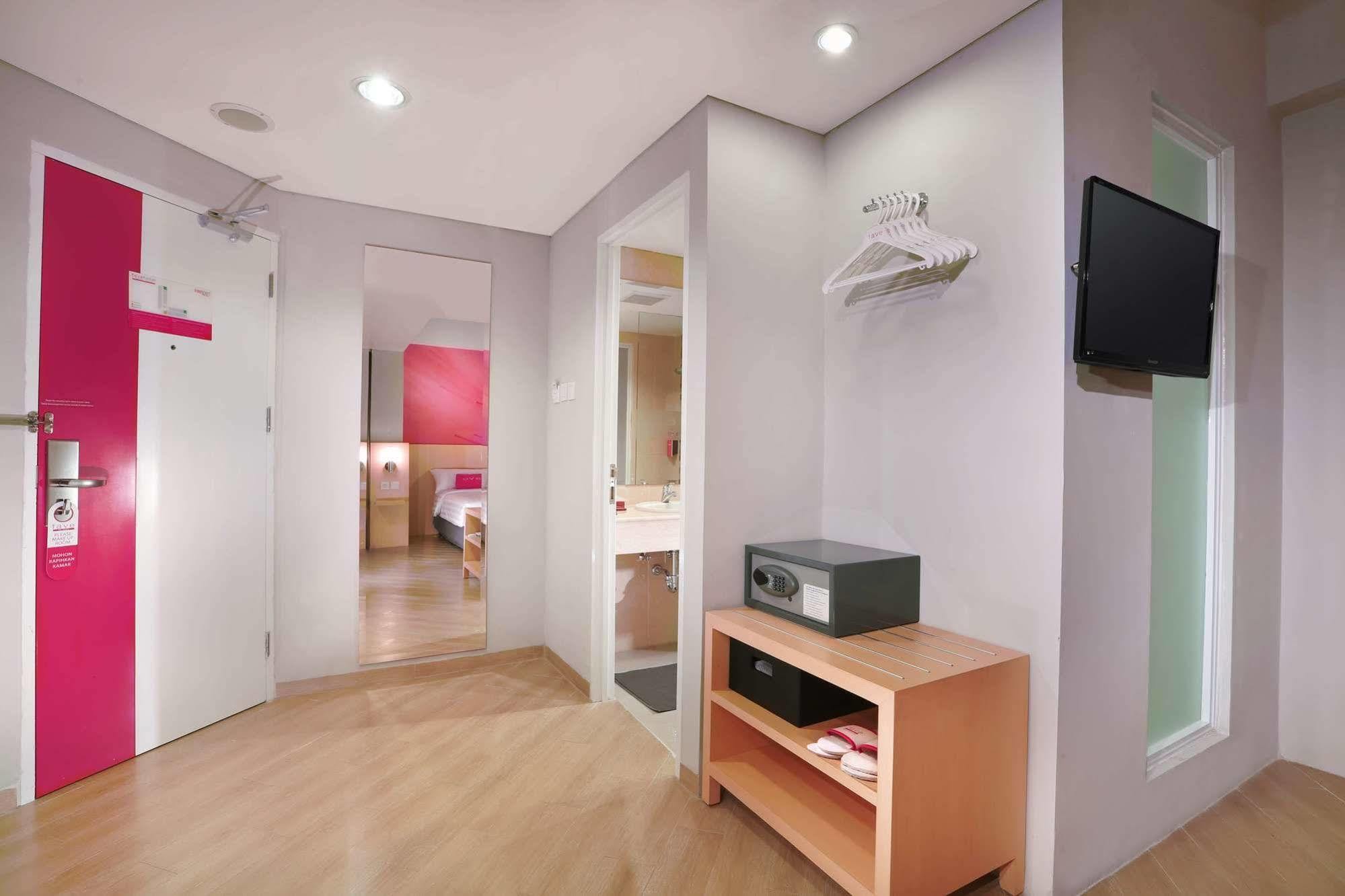 Favehotel Jababeka Cikarang Luaran gambar